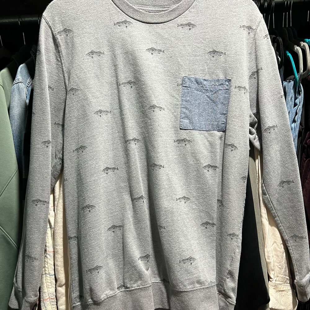 On the Byas Heather Gray Long Sleeve Shirt Size Medium
